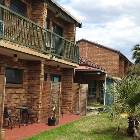 Pooraka Motor Inn Exterior photo